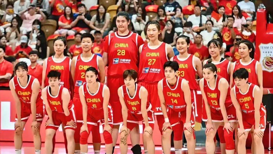 安博体育-中国女篮官宣12人大名单：韩旭张子宇双中锋的简单介绍