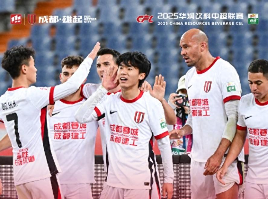 2-2！2-1！中超又乱了，国安不败重返第1，海港追平成都，泰山第5的简单介绍