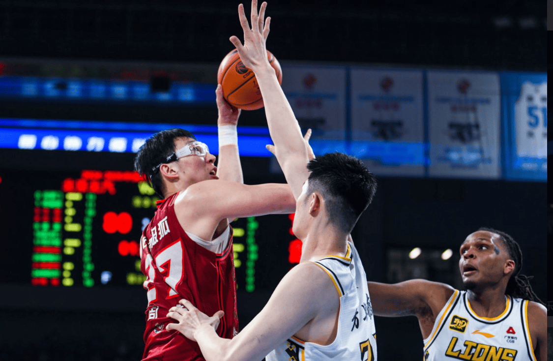 安博体育-周琦NBA生涯集锦混剪，愿你早日伤愈归来！(周琦nba十佳球)